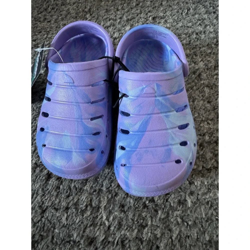 Kids Rugged Shark Purple / Blue Slip On Clogs Size 7 New,